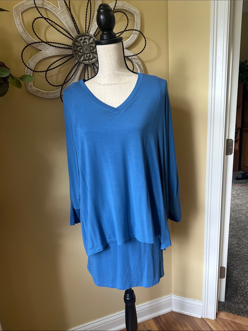 Soft Surroundings Teal Blue V‑Neck Long Sleeve Top